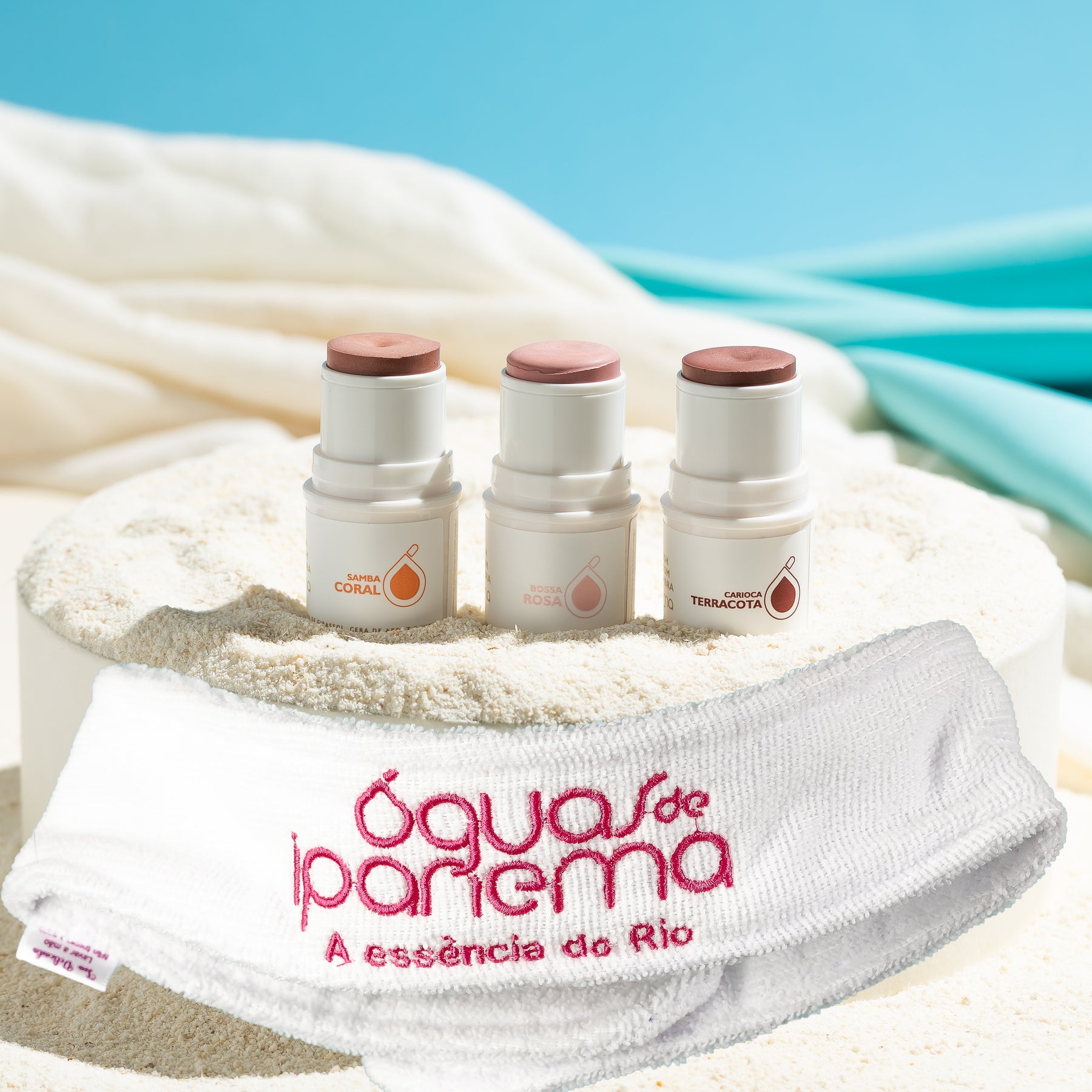 Combo Stick 3 em 1: os 3 tons do Stick 3 em 1 e Ganhe 1 Faixa Skincare (R$ 66,33 a unidade)