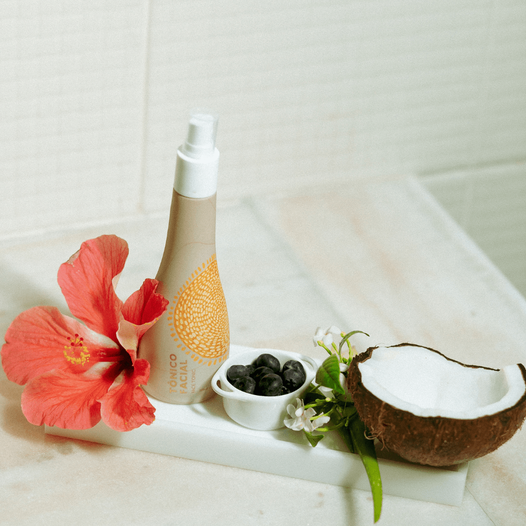 Essência Solar Águas: Óleo Dia + Tônico + Base Stick Multifuncional e Ganhe 1 Bolsa de Praia + 1 Nécessaire