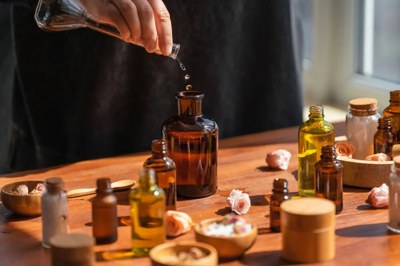 Inverno e fragrâncias: por que perfumes mais intensos ganham espaço nos dias frios