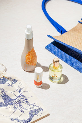 Essência Solar Águas: Óleo Dia + Tônico + Base Stick Multifuncional e Ganhe 1 Bolsa de Praia + 1 Nécessaire