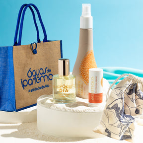 Essência Solar Águas: Óleo Dia + Tônico + Base Stick Multifuncional e Ganhe 1 Bolsa de Praia + 1 Nécessaire