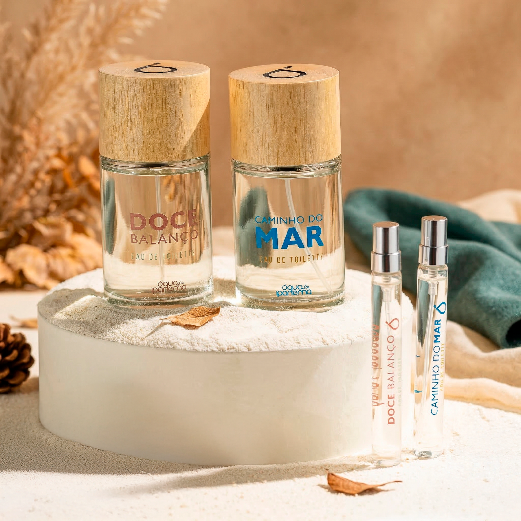 Duo Fragrâncias: Eau de Toilette Doce Balanço 100ml e Caminho do Mar 100ml + Ganhe 2 Canetas Eau de Toilette (1 Doce Balanço + 1 Caminho do Mar)