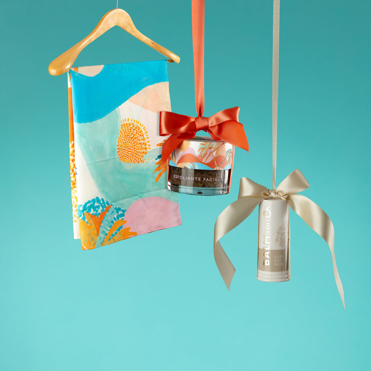 Brisa do Rosto: Esfoliante Facial + Balm 10 em 1 Olhos, Boca e Rosto e Ganhe 1 Lenço Estampado Águas (Doce Balanço)