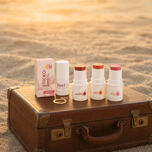 Kit Essência do Rio 3 Anos: Stick Make 3 em 1 (Batom, Blush e Sombra): GANHE 1 pingente folheado a ouro da marca